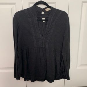 Black blouse with v neck